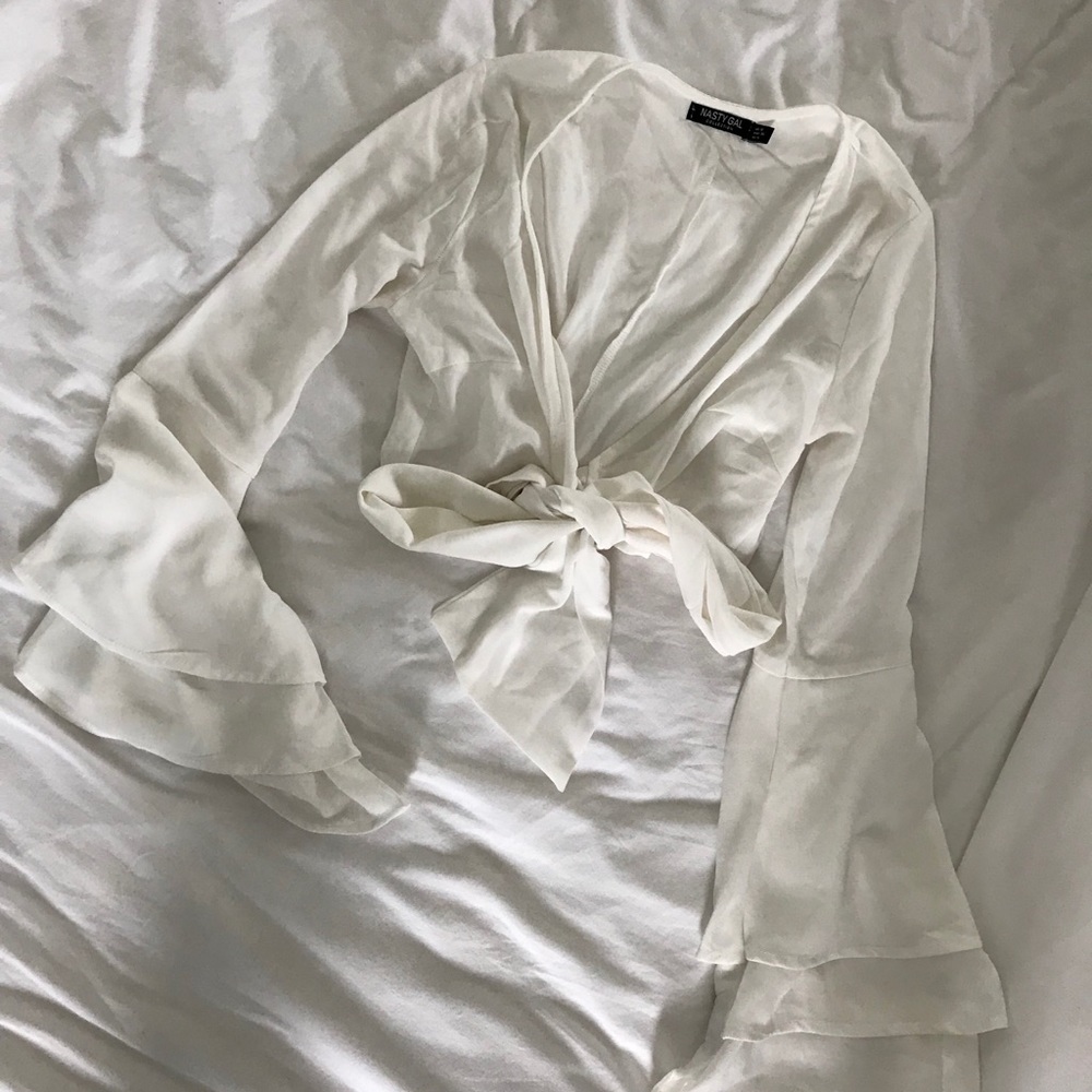 Nasty Gal Tie Front Long Sleeve Crop Top